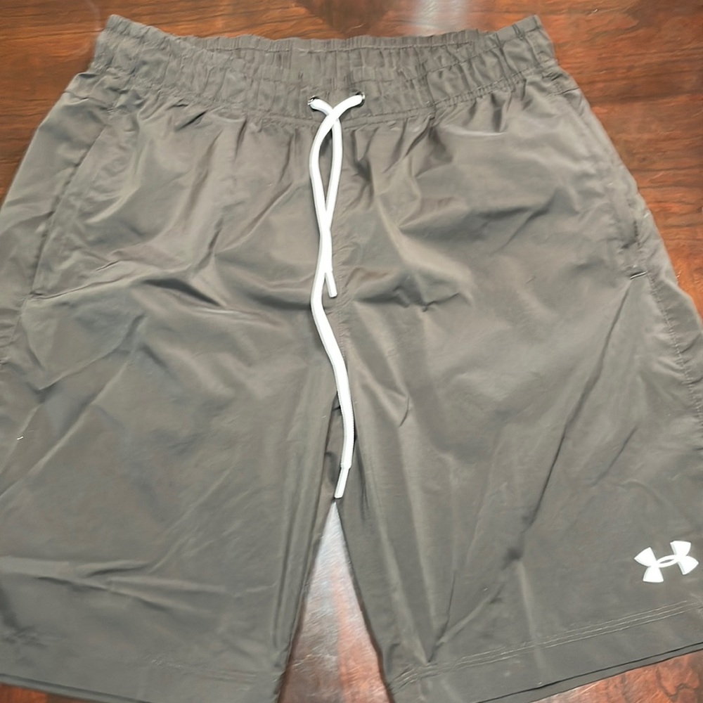 Under Armour. Mens Medium shorts. 9”inseam. No liner. Running/workout shorts